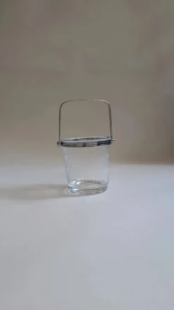 Seau à glace en verre transparent avec un motif floral gravé