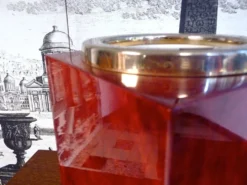 Seau à glace ou refroidisseur de bouteille avec des détails en laiton par Aldo Tura, Italie, années 1960.