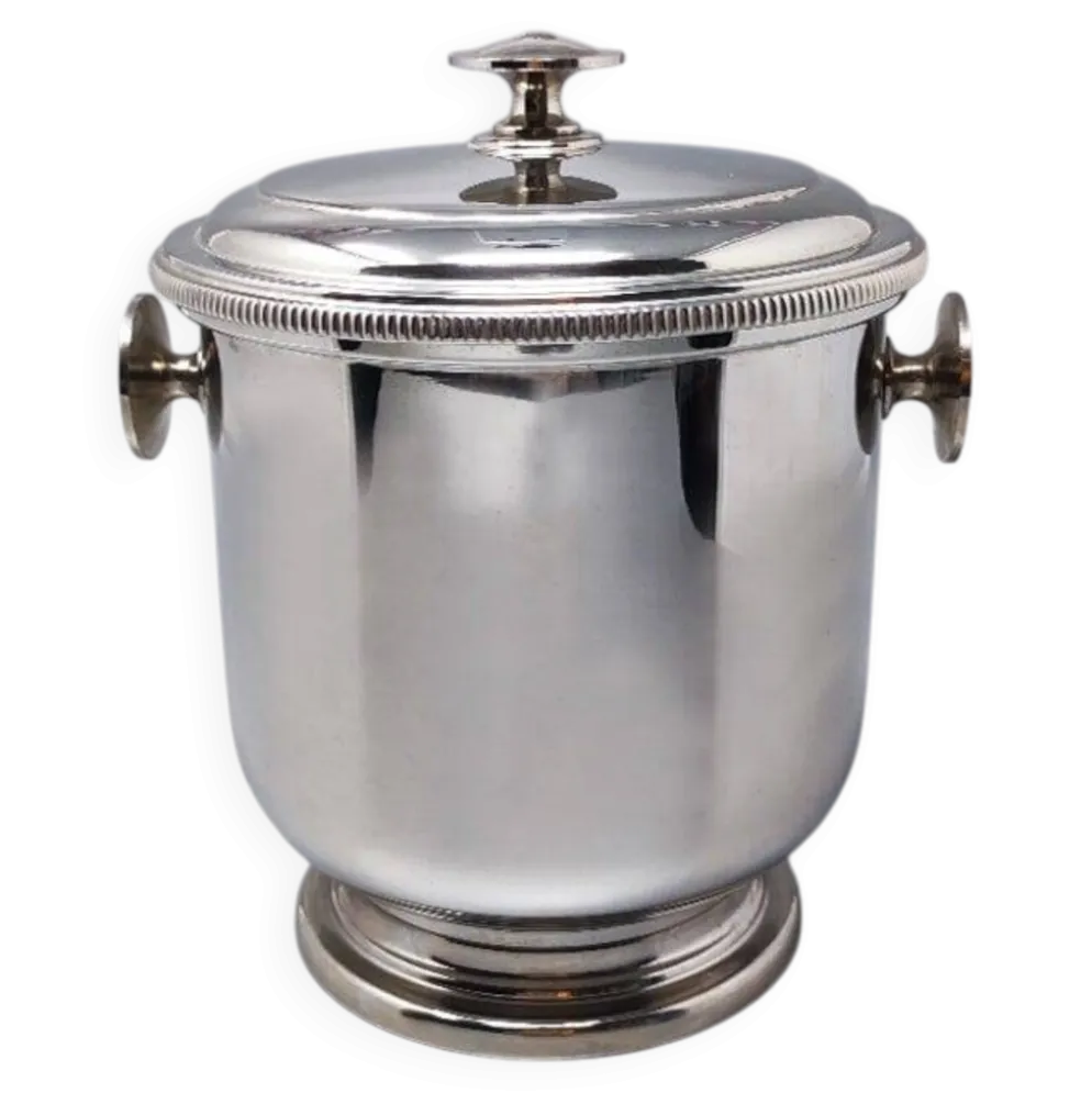 Seau à glace époustouflant en acier inoxydable par Macabo des années 1960. Fabriqué en Italie.