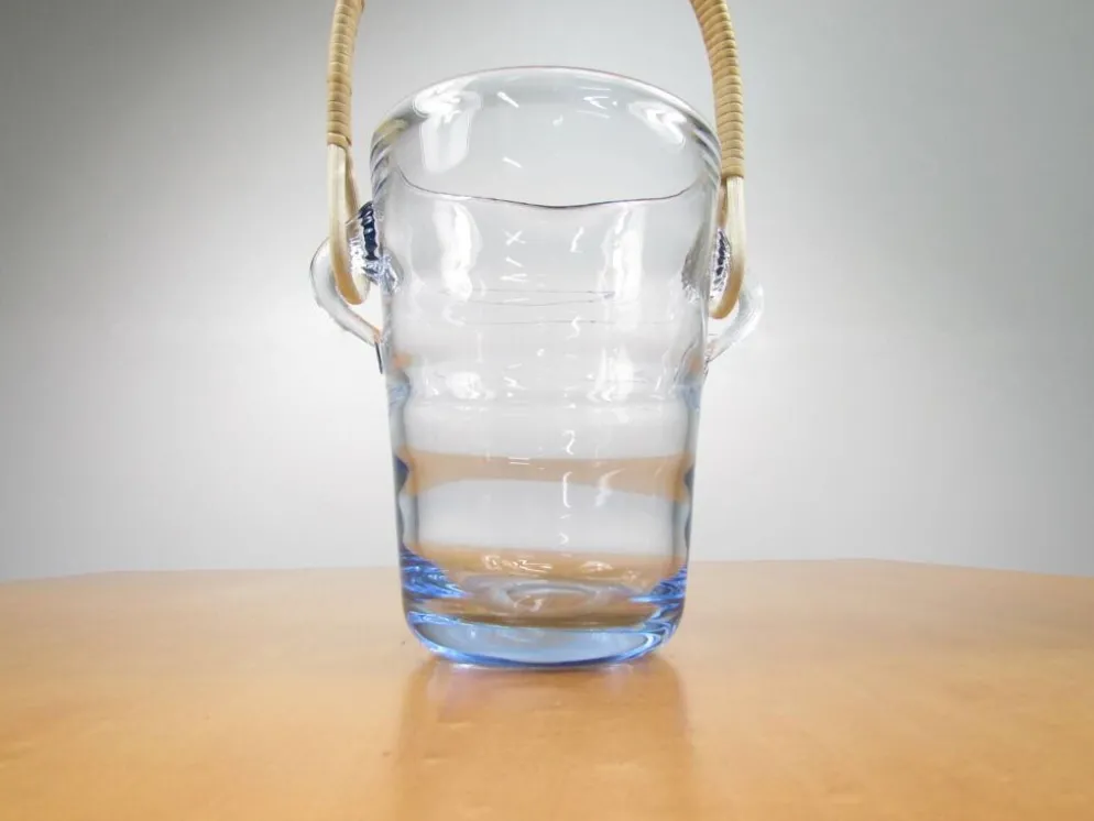 Seau à glace - Rotin et verre ondulé - Années 60 Seau à glace - Rotin et ve