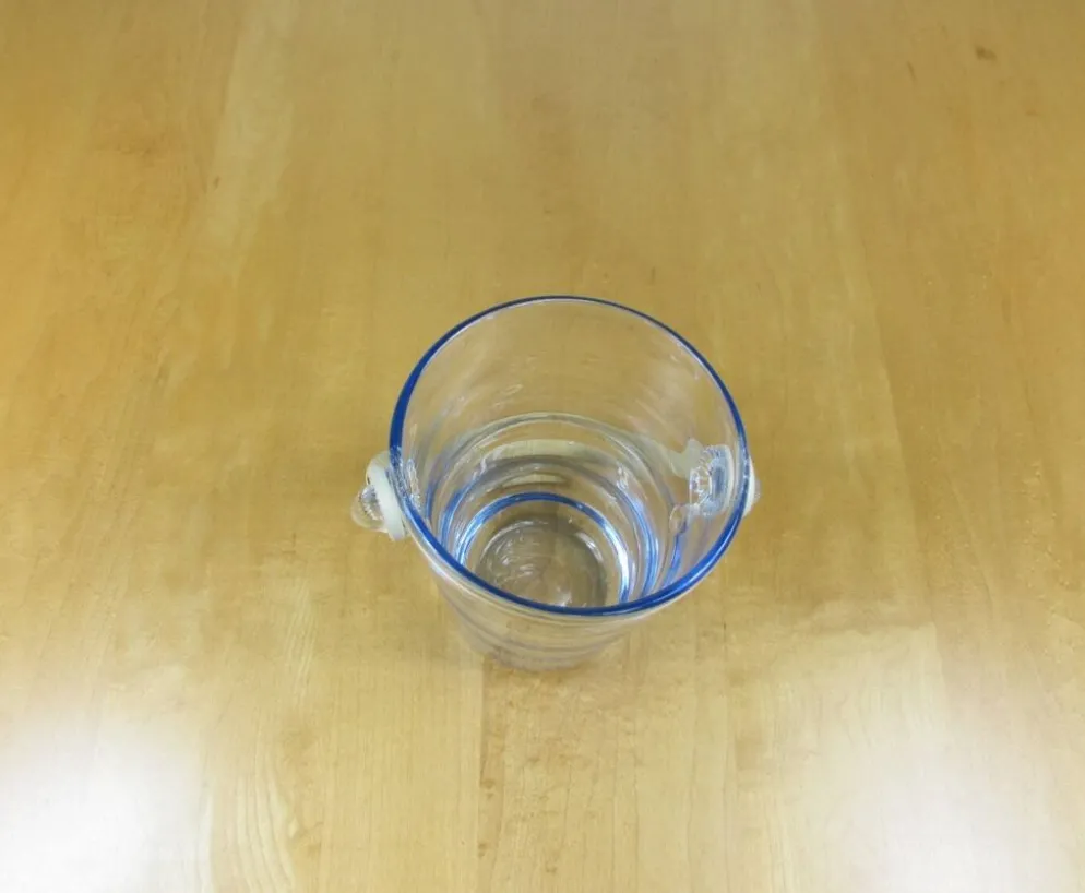 Seau à glace - Rotin et verre ondulé - Années 60 Seau à glace - Rotin et ve