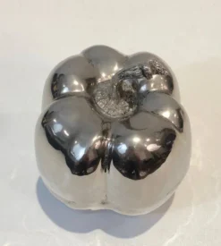 Seau à glaçon en métal argenté en forme de poivron