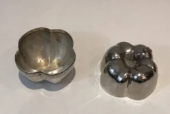 Seau à glaçon en métal argenté en forme de poivron