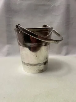 Seau à glaçons en métal argenté