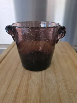 Seau à glaçons en verre bullé améthyste signé Biot