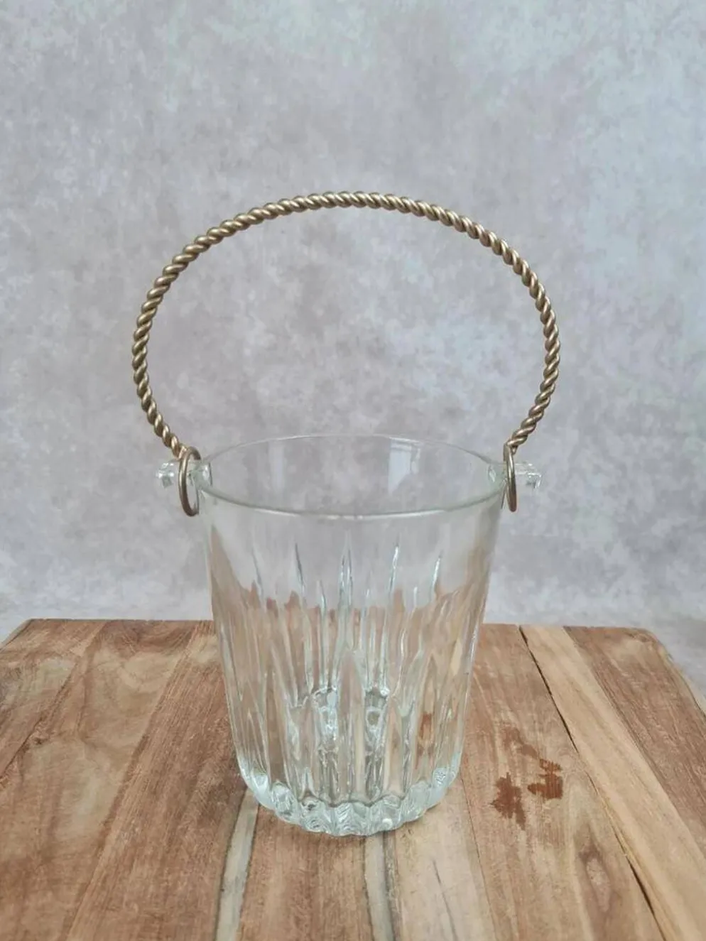 Seau à glaçons vintage en verre & anse dorée
