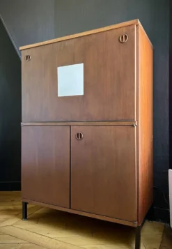 Secretaire