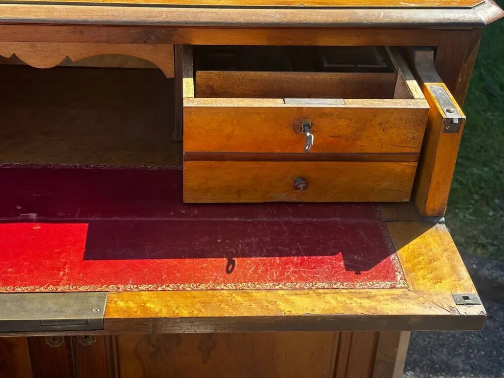 Secrétaire à abattant ancien en noyer – époque Louis-Philippe (XIXe si