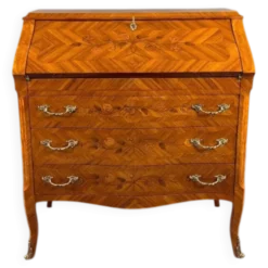 Secrétaire à abattant de style Louis XV en bois de placage et marqueterie, XIXe Siècle