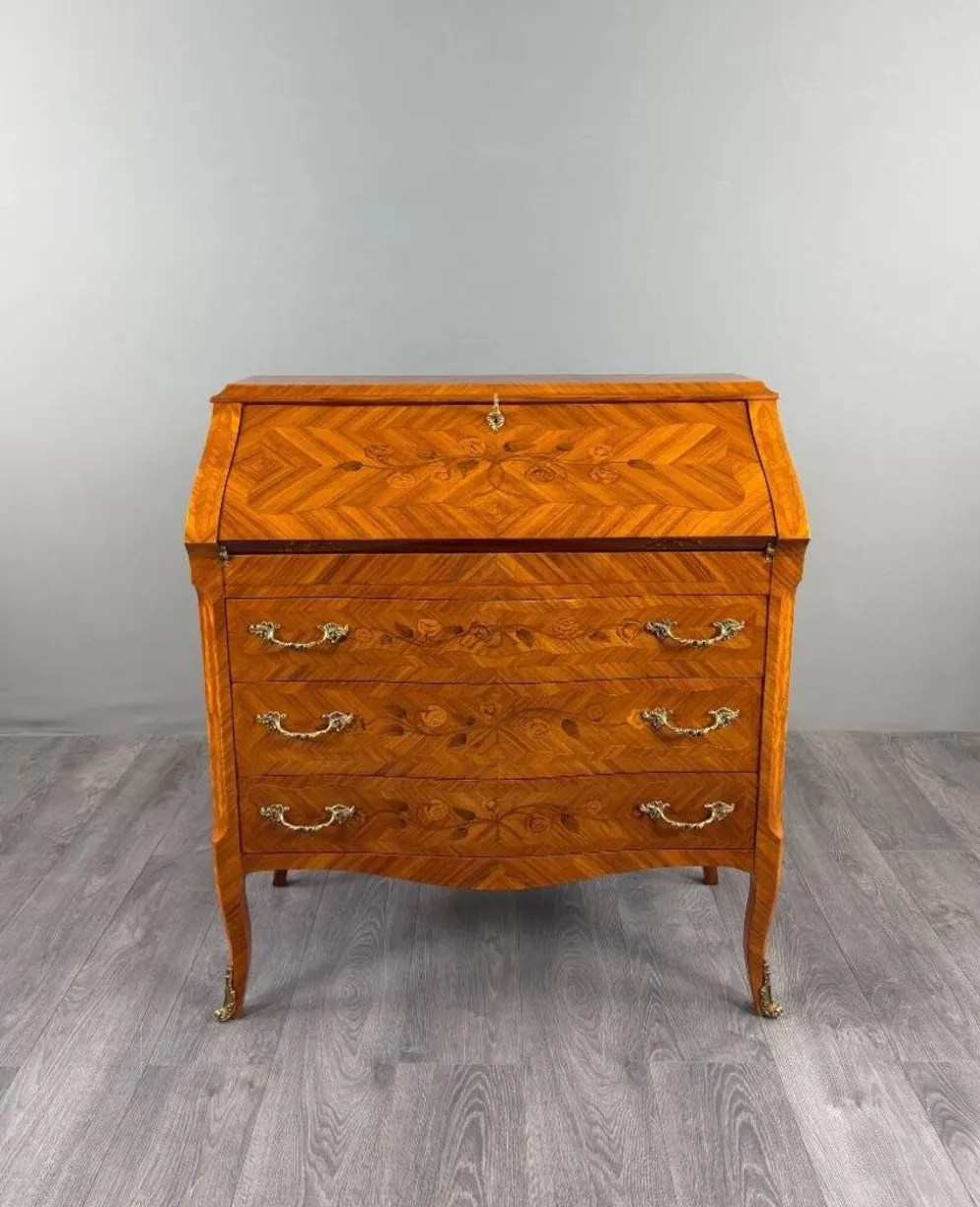 Secrétaire à abattant de style Louis XV en bois de placage et marqueterie, XIXe Siècle