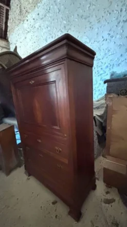 Secrétaire à abattant en acajou et placage flammé