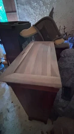 Secrétaire à abattant en acajou et placage flammé
