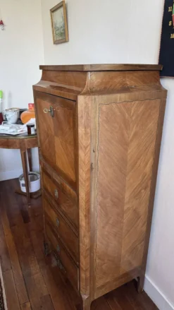 Secrétaire à abattant en marqueterie, style Louis XV — fin XI