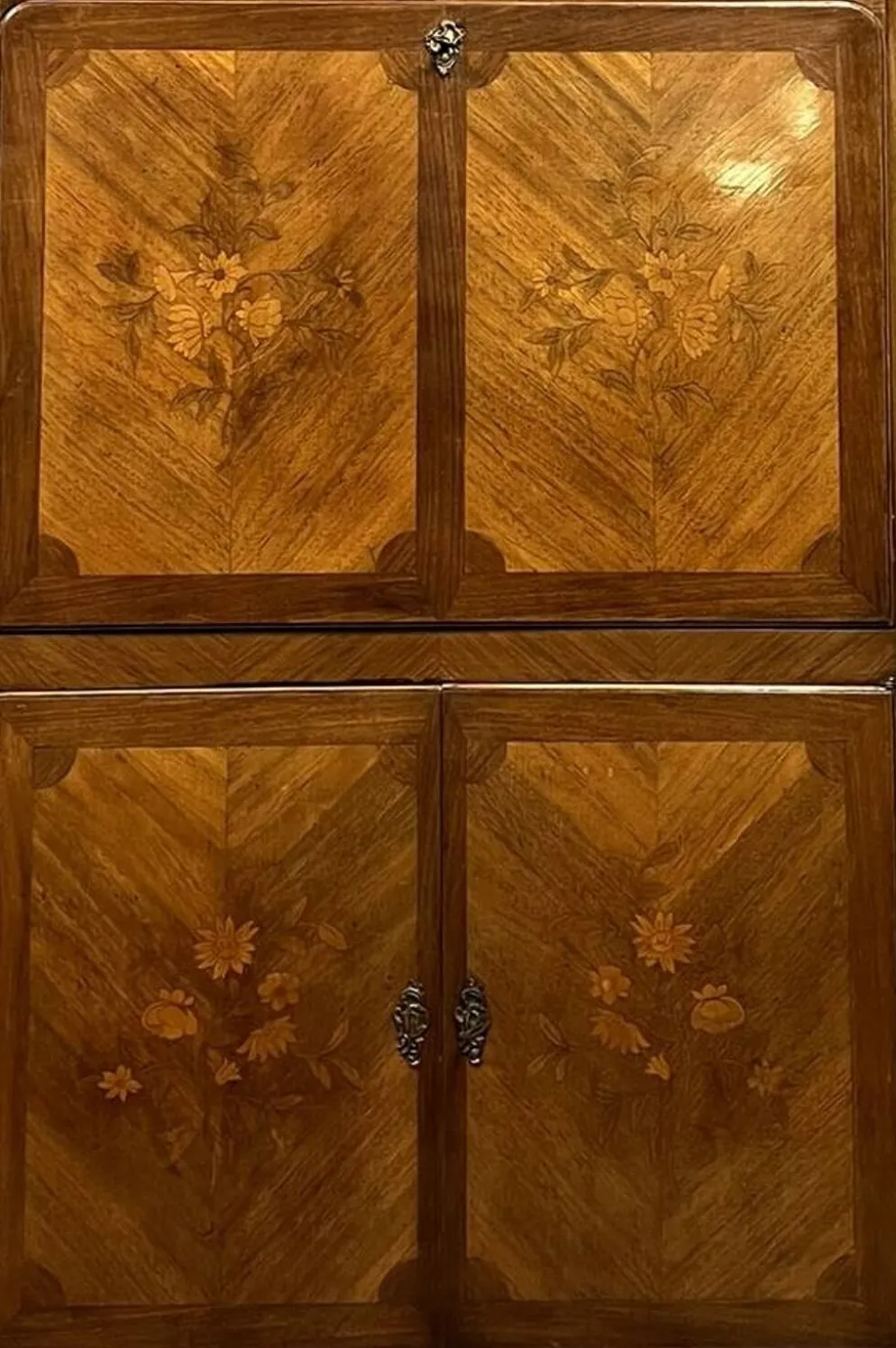 Secrétaire à abattant marqueté de style Louis XV vers 1900