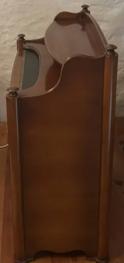 Secrétaire à abattant vintage avec plateau en cuir vert et incrustations