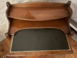 Secrétaire à abattant vintage avec plateau en cuir vert et incrustations