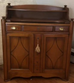 Secrétaire à abattant vintage avec plateau en cuir vert et incrustations
