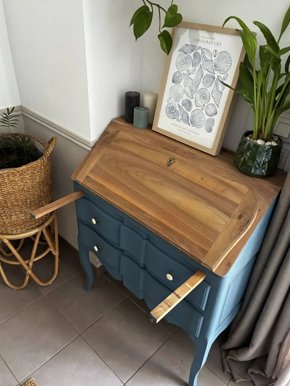 Secrétaire ancien à abattant restauré – bois naturel & Bleu Nuit