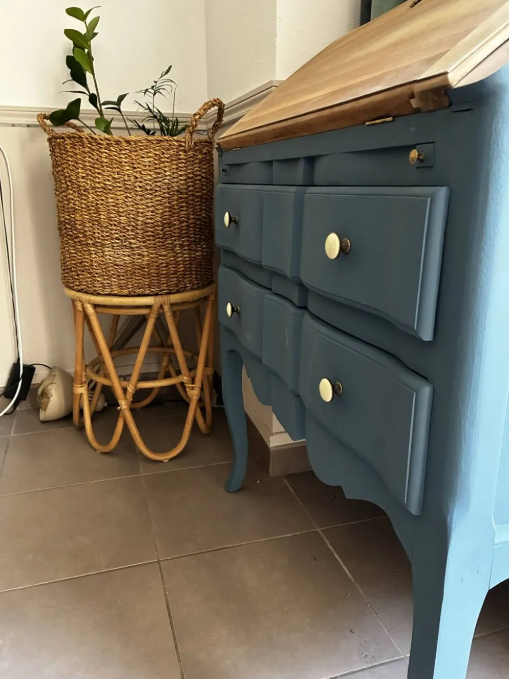 Secrétaire ancien à abattant restauré – bois naturel & Bleu Nuit
