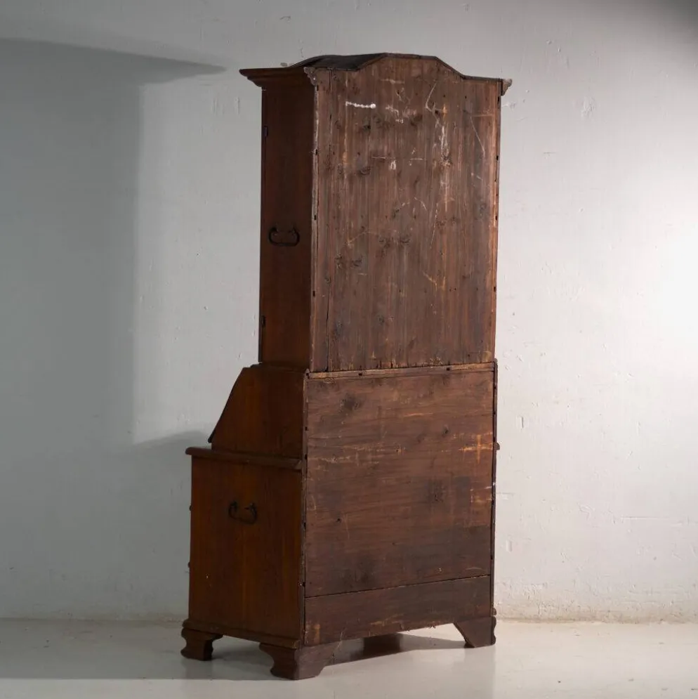 Secrétaire ancien en bois de chêne – Europe centrale, vers 1850