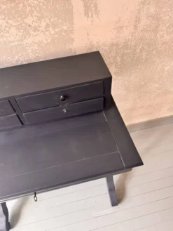 Secrétaire ancien patiné, noir charbon