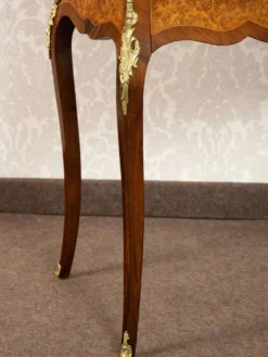 Secrétaire Bonheur du Jour Louis XV en palissandre et noyer 1870-1900