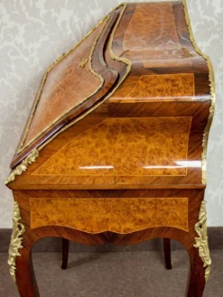 Secrétaire Bonheur du Jour Louis XV en palissandre et noyer 1870-1900