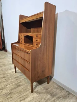 Secrétaire / Coiffeuse en teck, design danois, années 1960.