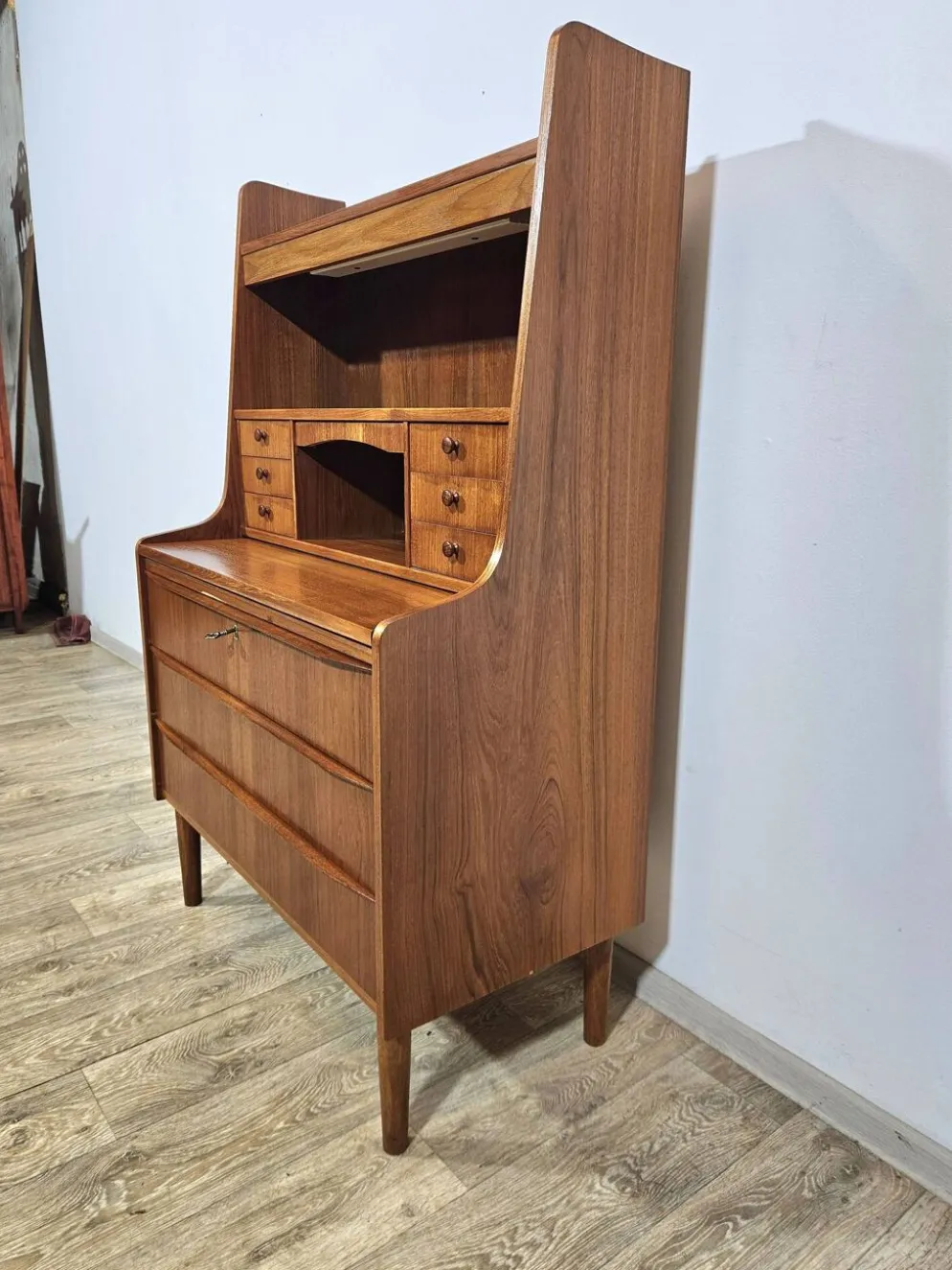 Secrétaire / Coiffeuse en teck, design danois, années 1960.