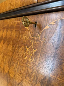 Secrétaire crédence en marqueterie de style Louis XV italien du milieu du siècle, 1960