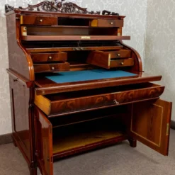 Secrétaire à cylindre Louis-Philippe en acajou 1850-1870
