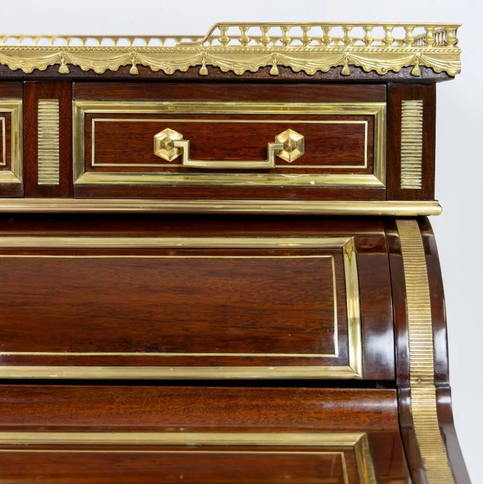 Secrétaire à cylindre Louis XVI en acajou et marbre rose - vers 1860-1890