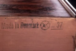 Secrétaire danois en palissandre modèle 37 par Arne Wahl Iversen 1960
