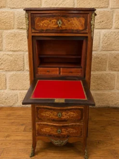Secrétaire de Dame marqueté de style Louis XV – Décor floral –