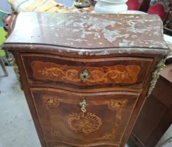 Secrétaire de Dame marqueté de style Louis XV – Décor floral –