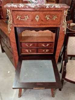 Secrétaire de Dame style Louis XV Transition