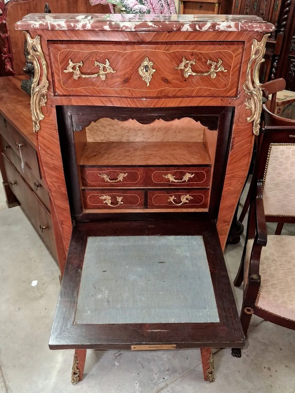 Secrétaire de Dame style Louis XV Transition