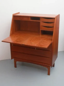 Secrétaire des années 1960 Bernhard Pedersen & Fils en teck