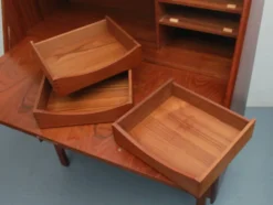 Secrétaire des années 1960 Bernhard Pedersen & Fils en teck