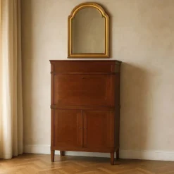 Secrétaire Directoire ancien en noyer, Italie, XVIIIe siècle