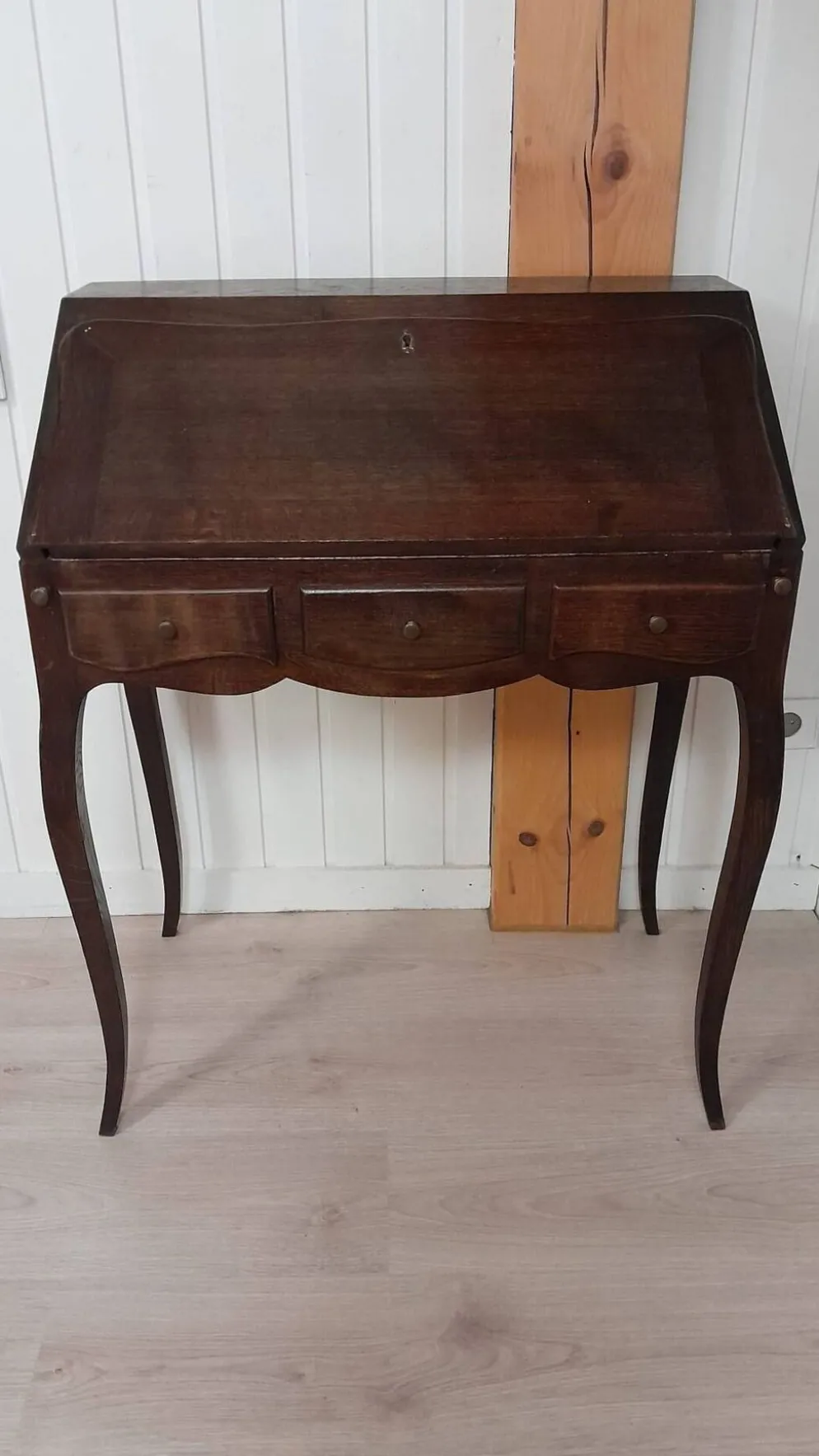 Secrétaire dos d'âne ou bureau de pente style Louis XV
