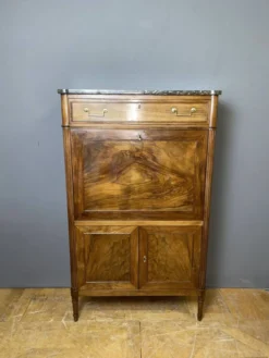 Secrétaire d'époque Louis XVI en Noyer