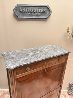 SECRÉTAIRE EN ACAJOU D’ÉPOQUE LOUIS XVI XVIII EME SIÈCLE