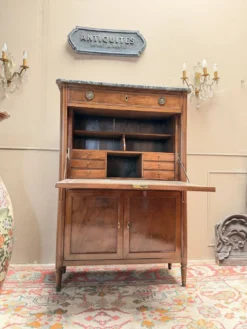 SECRÉTAIRE EN ACAJOU D’ÉPOQUE LOUIS XVI XVIII EME SIÈCLE