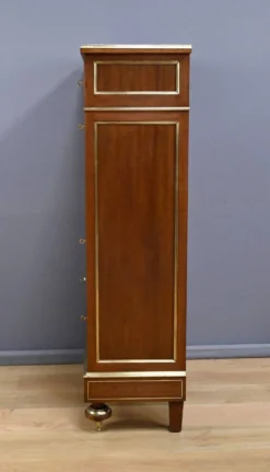 Secrétaire en acajou, style Louis XVI, époque Napoléon III – 2ème partie XIXe