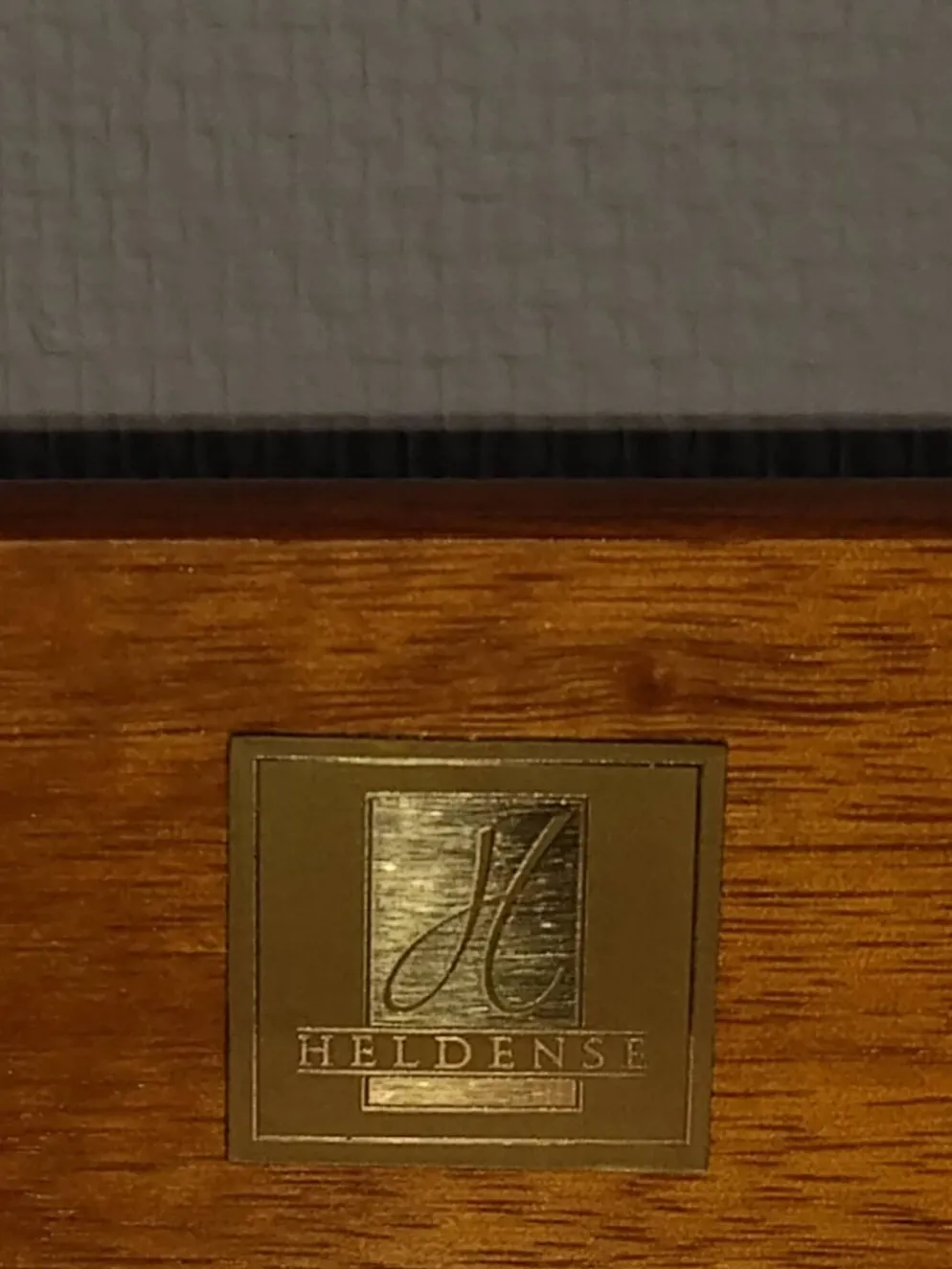 Secrétaire en cerisier avec marqueterie par Heldense Exclusive