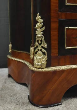 Secrétaire en marqueterie de bois précieux, époque Napoléon III – Milieu XIXe
