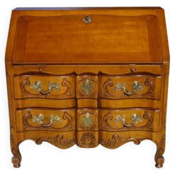 Secrétaire en merisier massif style Louis XV