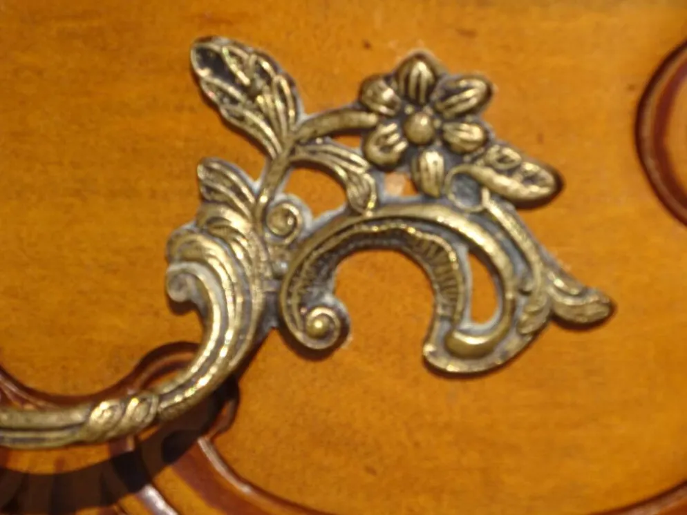 Secrétaire en merisier massif style Louis XV