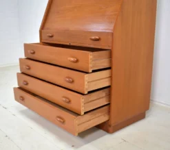 Secrétaire en teck par Dyrlund Danemark bureau des années 1960 Vintage Mid-Century